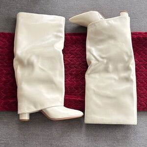Elegant Cream Women's Boots